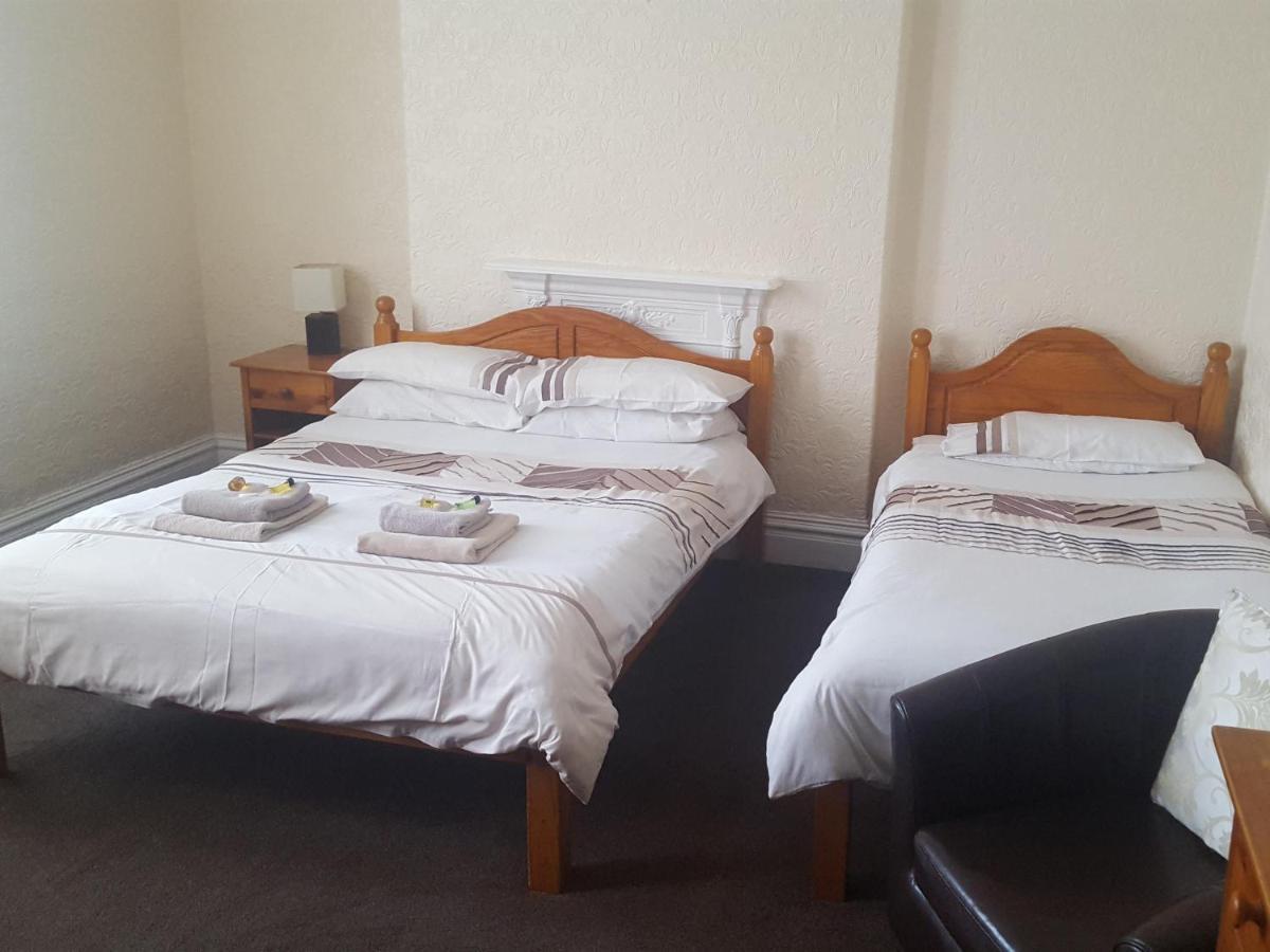 Globe Hotel Буде Экстерьер фото
